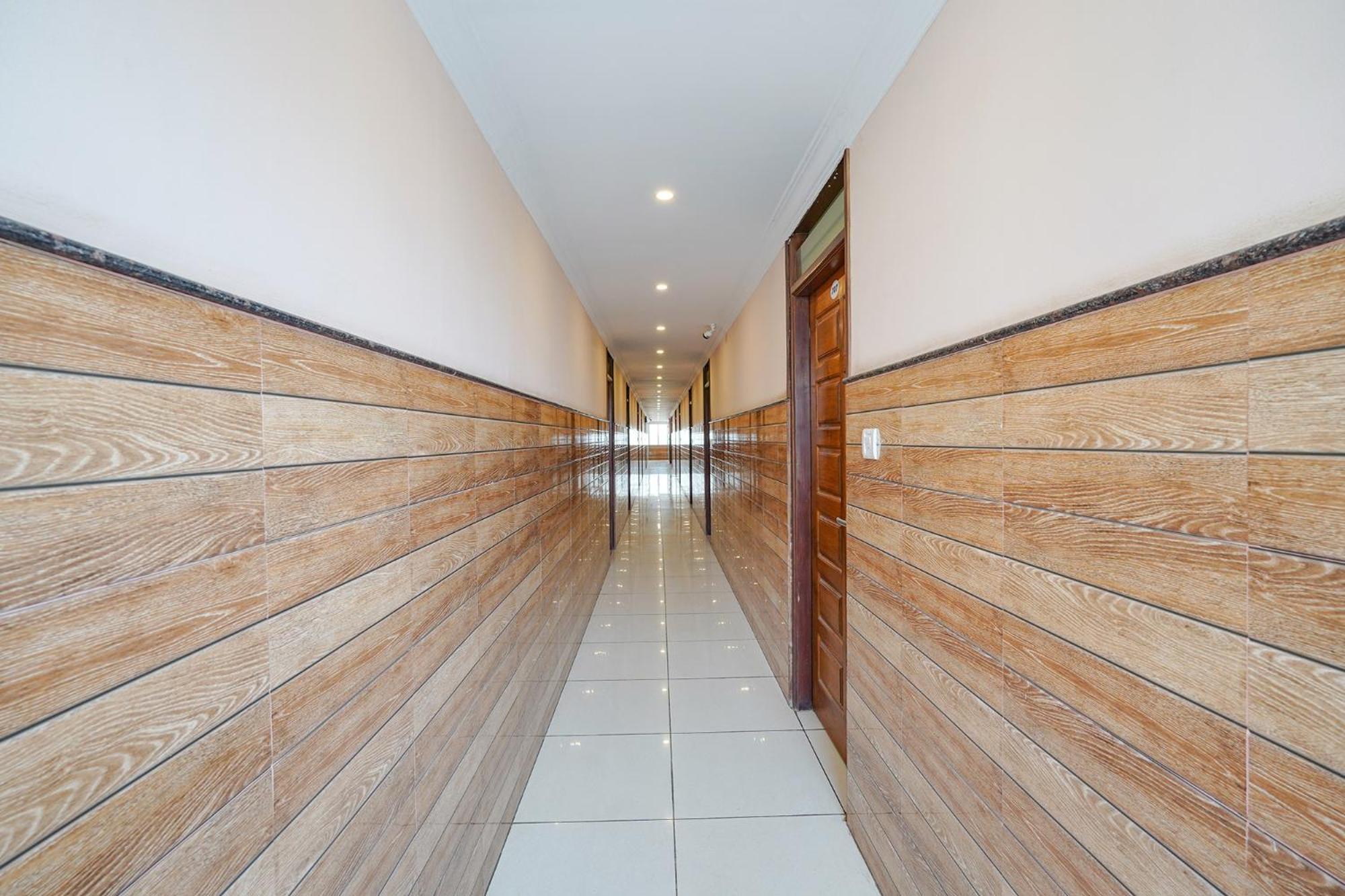 Fabhotel Bns Comforts Bangalore Buitenkant foto